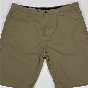 Volcom Khaki Chino Shorts Men’s 36 Classic Casual Golf